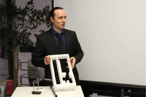 Symbolbild zum Artikel. Der Link öffnet das Bild in einer großen Anzeige.